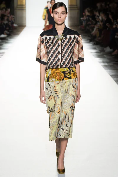 Look 22